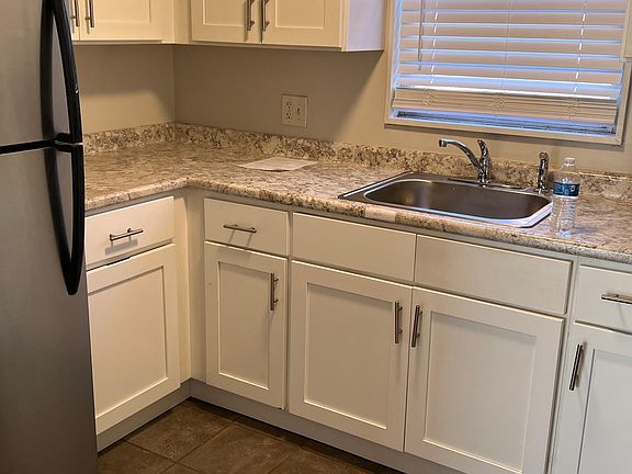 3rd image of 25 Goslee Dr #39