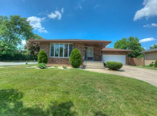 501 Cedar Ct, Munster, IN 46321