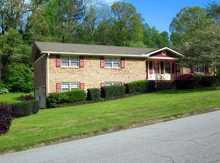 3350 Spreading Oak Dr, Douglasville, GA 30135