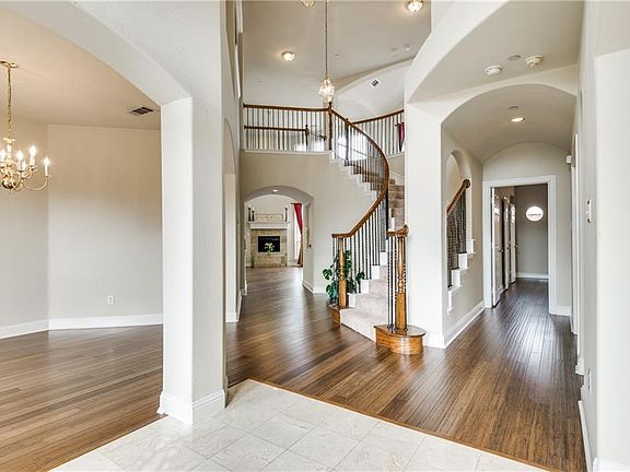 4th image of 5637 Saint Thomas Dr