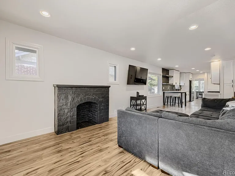 4200 Tejon St — Photo 8