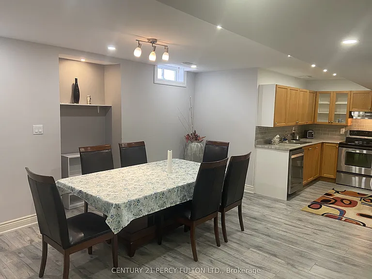 176 Alfred Smith Way — Photo 4