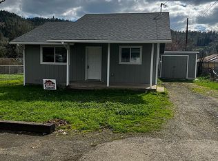 2941 NE Yount Ave, Roseburg, OR 97470