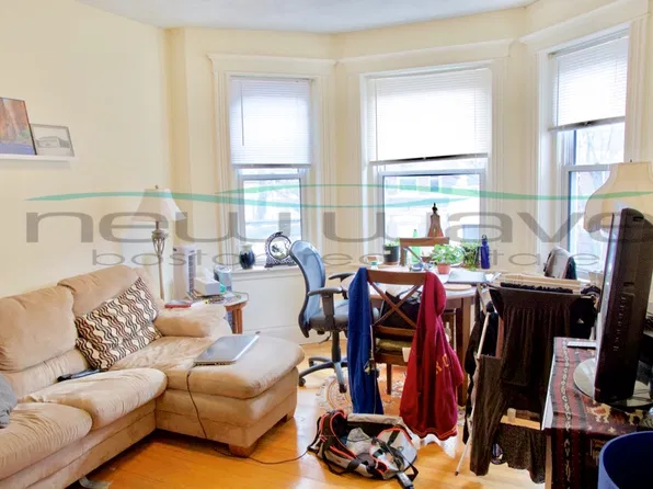 19 Queensberry St, Boston, MA