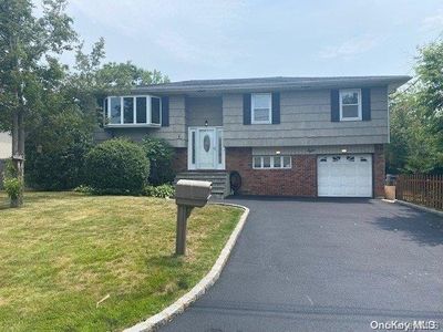 8 Maddox Ave Avenue, Islip, NY, 11751