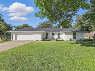 103 Mockingbird Ln, Weatherford, TX 76086