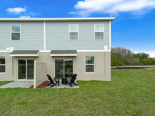 3318 Thicket St, Tavares, FL 32778
