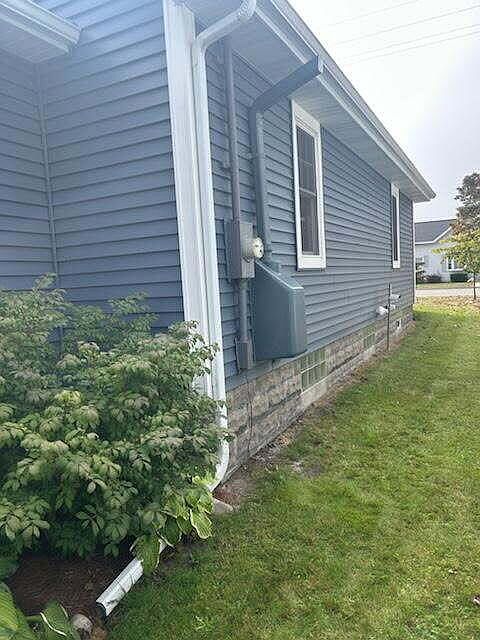 2nd image of 136 S 2nd St