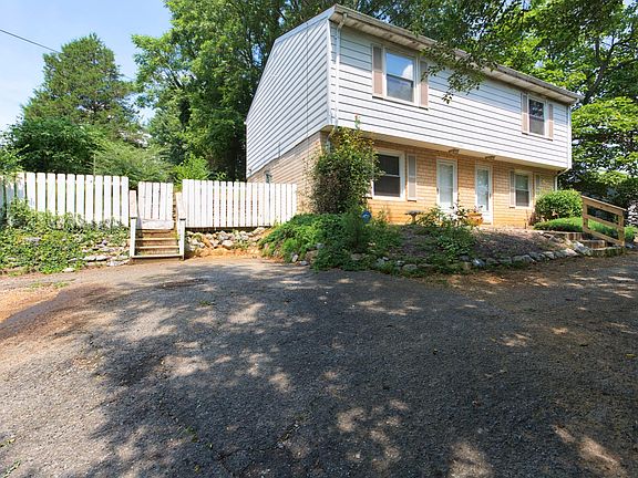 2nd image of 1916 Greenbrier Ave SE