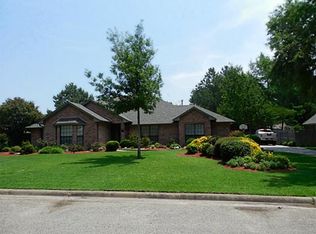 2902 Meadowview Rd, Commerce, TX 75428