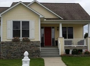 6295 Augusta St, Swartz Creek, MI 48473