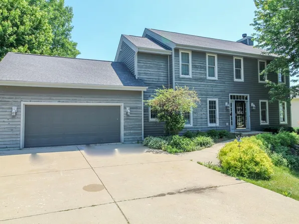 209 Waverly Dr, Cambridge, WI 53523