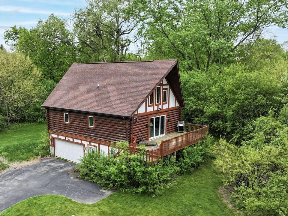 1st image of 685 Williams DRIVE