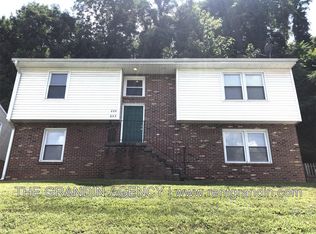 635 Riverland Rd SE, Roanoke, VA 24014