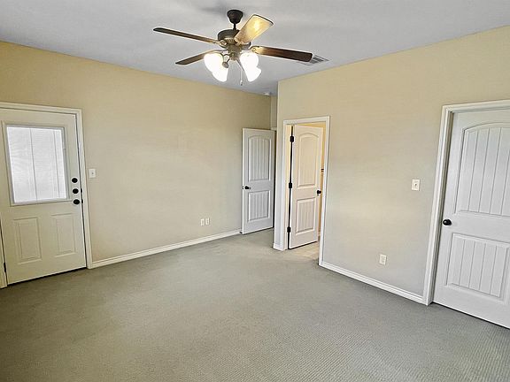 5th image of 315 Deacon Dr