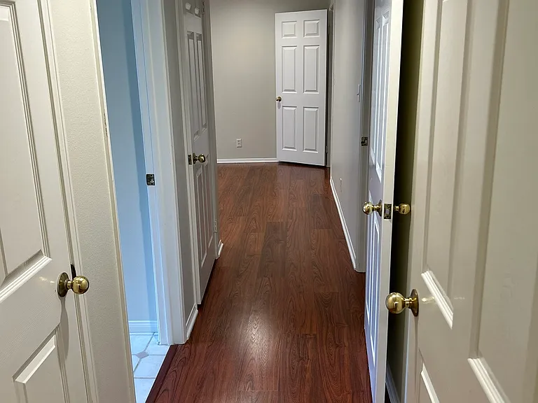 1932 Pelham Ave #301 — Photo 13