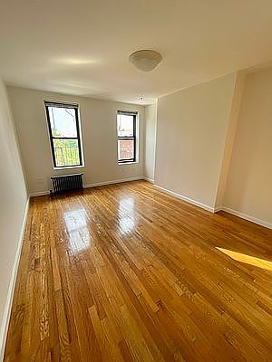 1st image of 133 E 7th St APT 4A