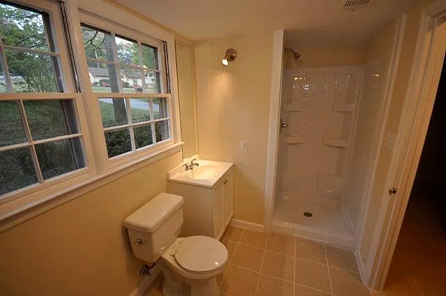 192 Holly Springs Ct — Photo 6