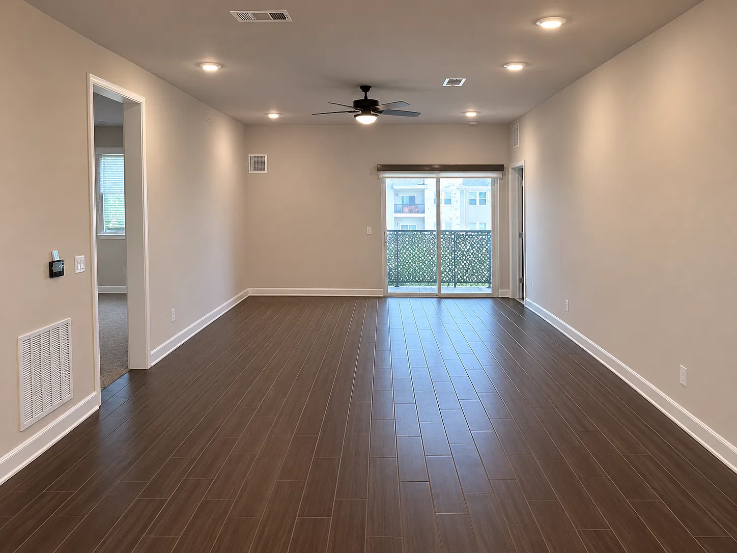 2 bed, 1622 sqft, $2,995 — Photo 2