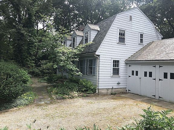 Attached Garage