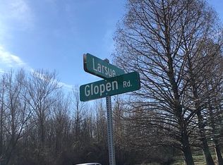 H Lee St, Carbondale, IL 62901