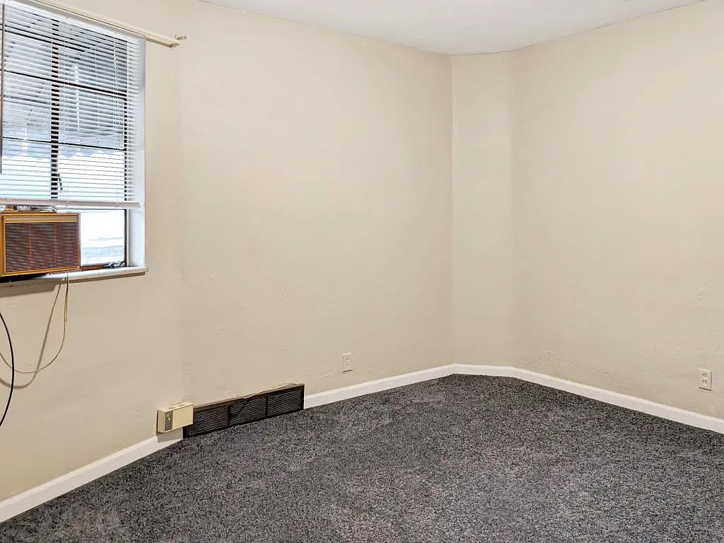 7076 Lemington Ave — Photo 3