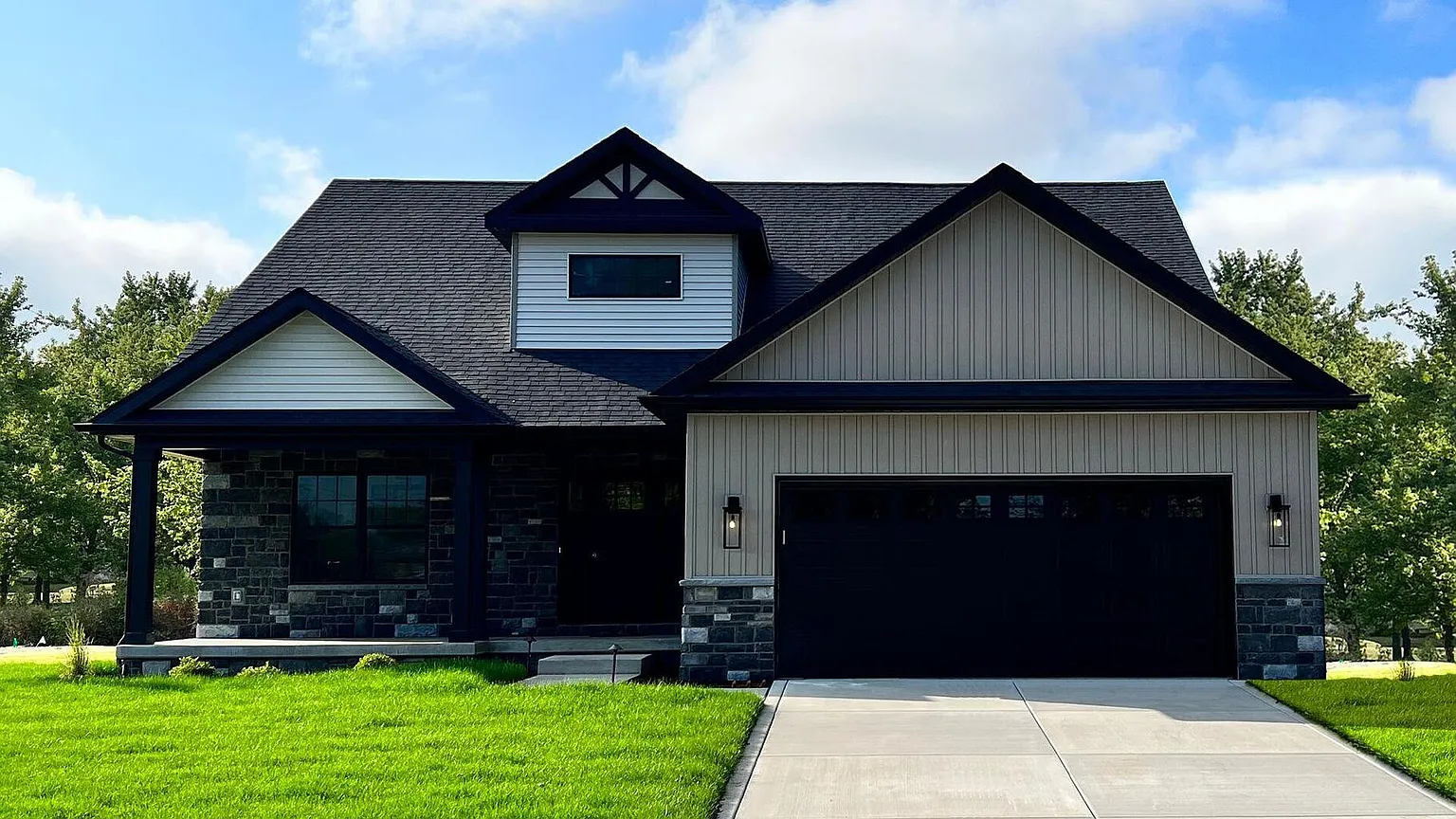 4968 Richard Dr photo 1