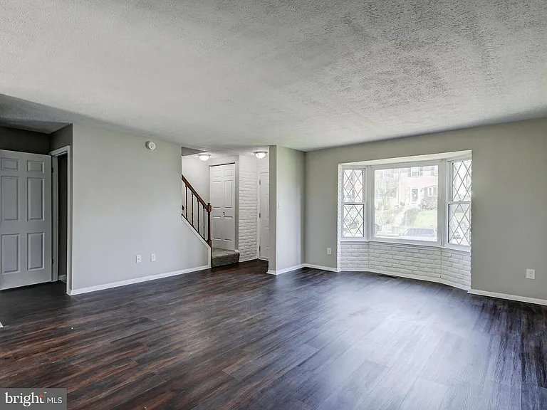 16 Pikehall Pl — Photo 9