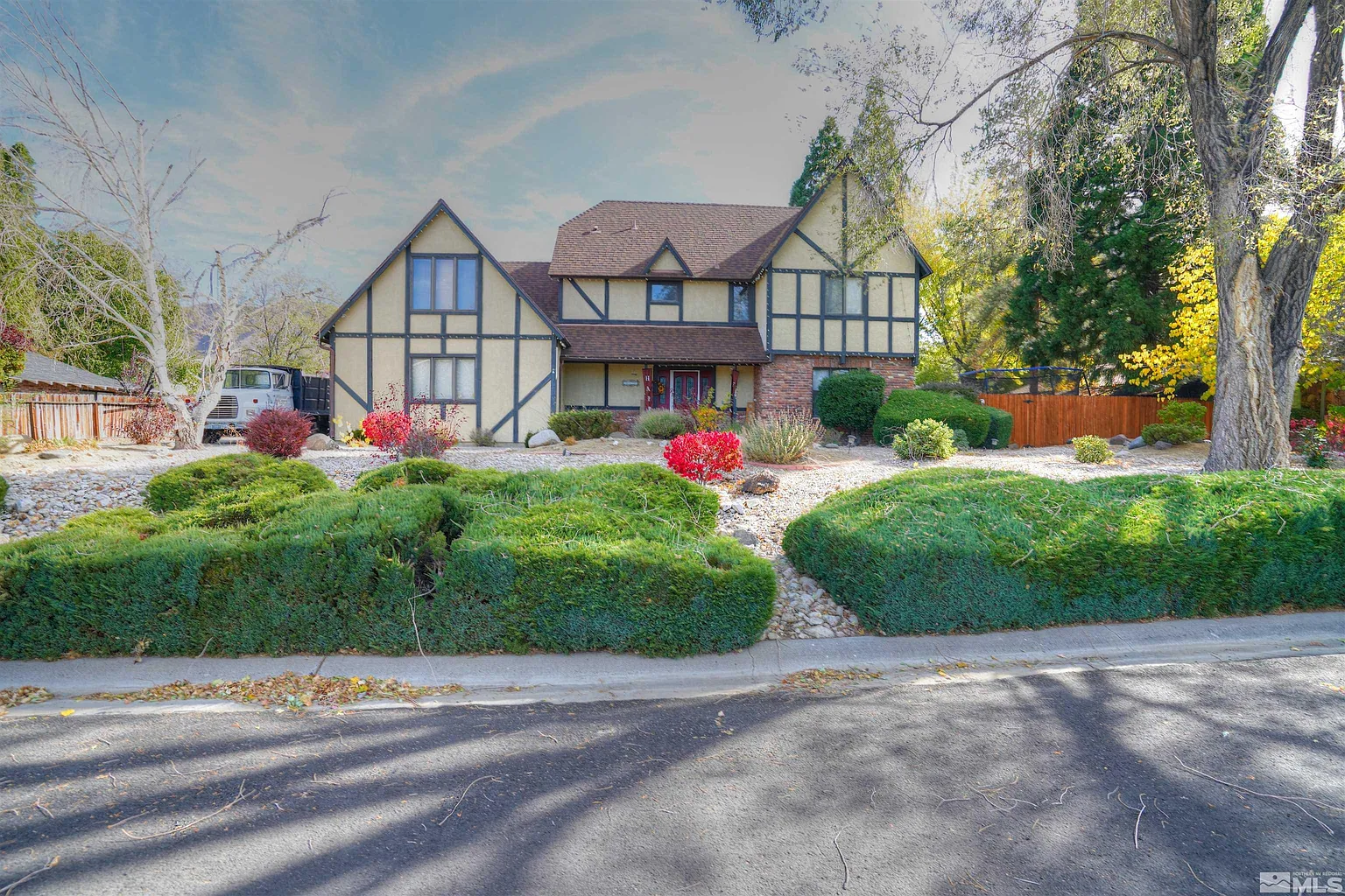 5280 Saint Andrews Dr photo 1