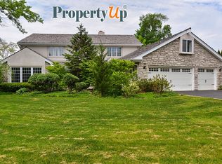 1580 Minthaven Rd, Lake Forest, IL 60045