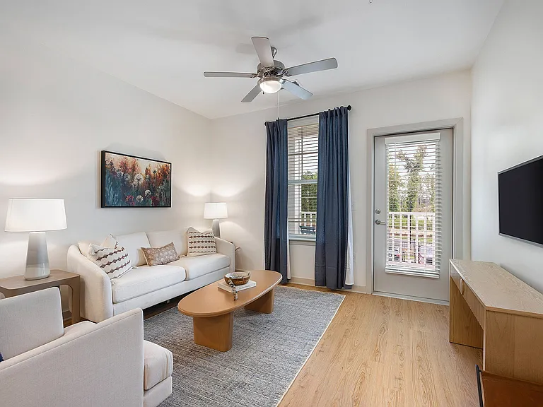 Model Home Living