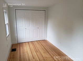 12 Brewster St, Milton, NY 12547