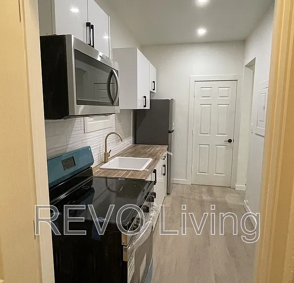 151 Colborne St #165A — Photo 8