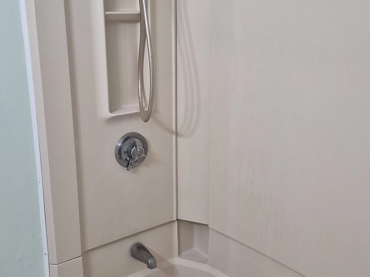 1 bed, 625 sqft, $1,350 — Photo 2