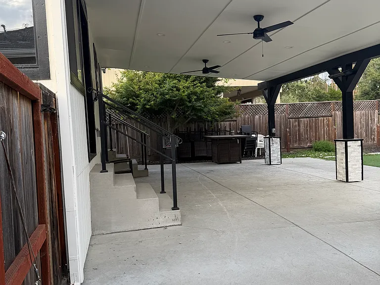 950 Solano Ave — Photo 5