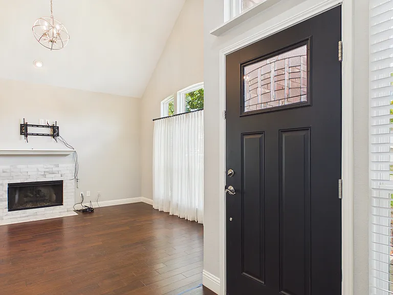1405 Meadowbrook Dr — Photo 31