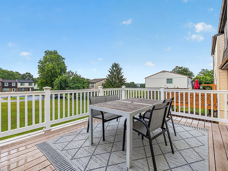 8808 Eureka Ln — Photo 10
