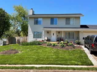 101 Evergreen St, Sterling, VA 20164