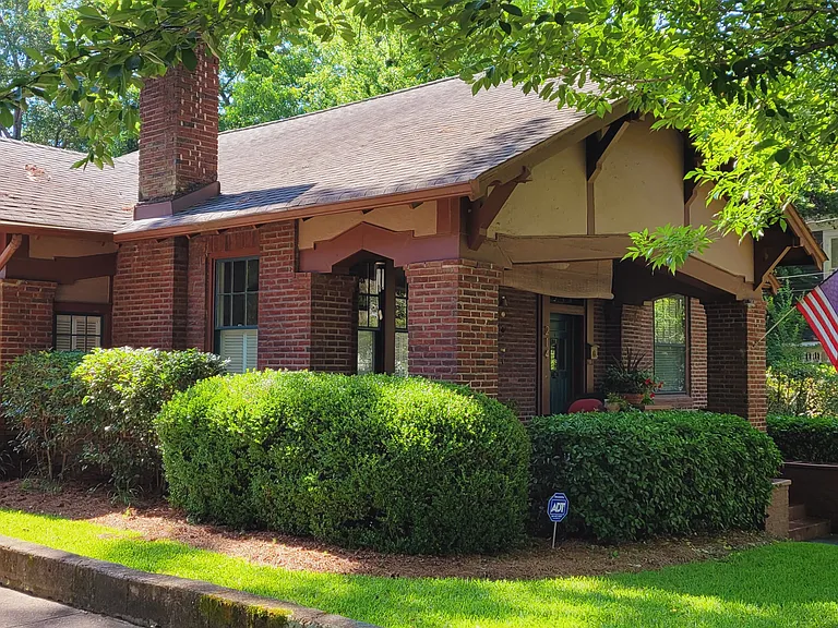 Corner lot in historical Vineville neighborhood with tree lined streets