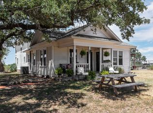 160 Ledgestone Ln, Blanket, TX 76432