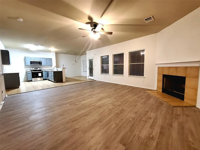 17909 Maxa Dr — Photo 6
