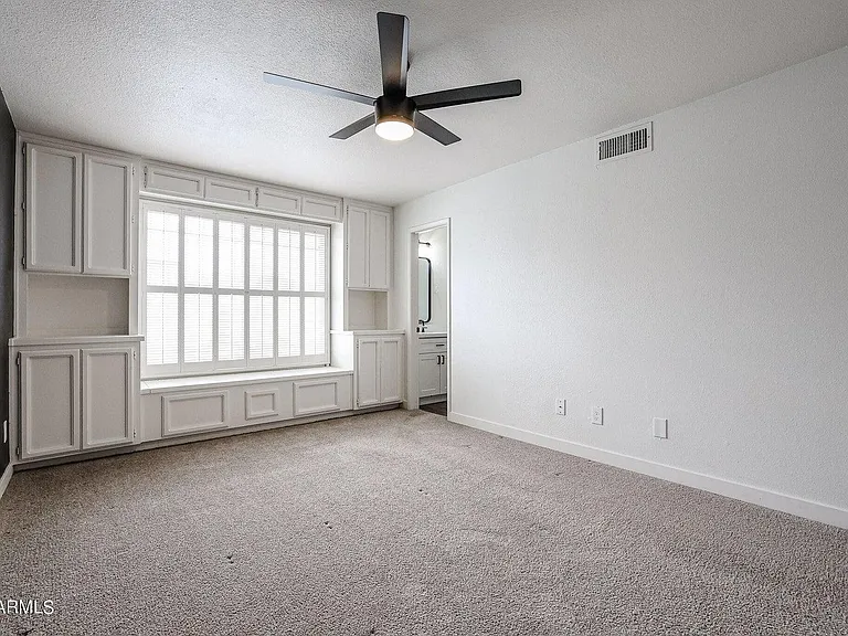 1803 W Maryland Ave — Photo 34