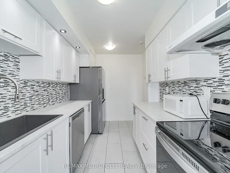 301 Prudential Dr #407 — Photo 15