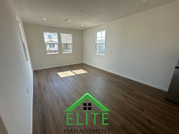 3rd image of 451 Brachetto Ln Unit B