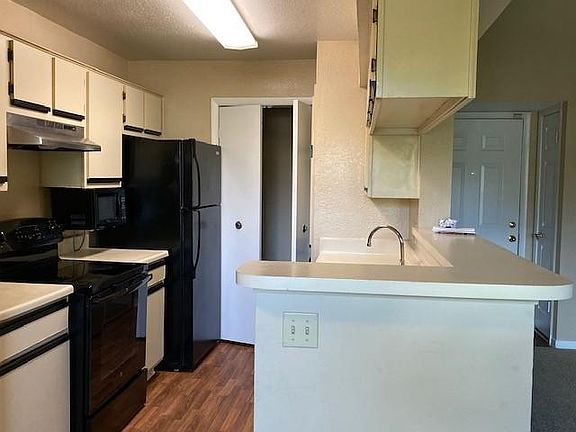 3rd image of 4275 Perkinshire Ln APT 203