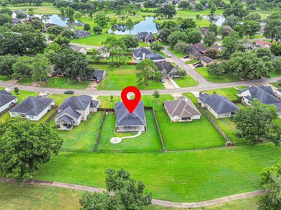4th image of 411 S Amherst Dr