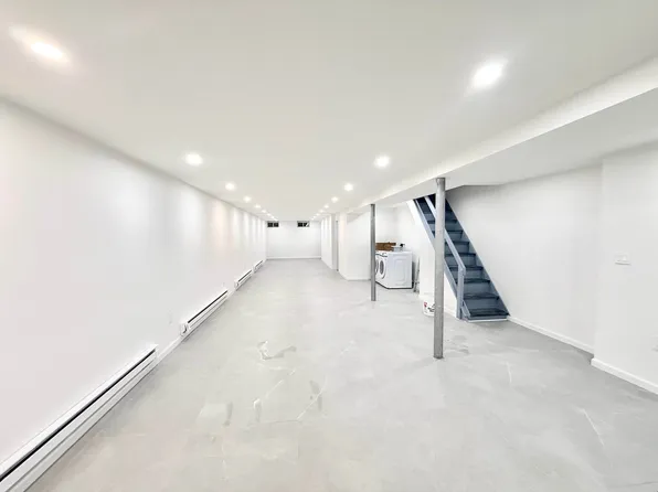 1440 Greene Avenue image 13 of 14