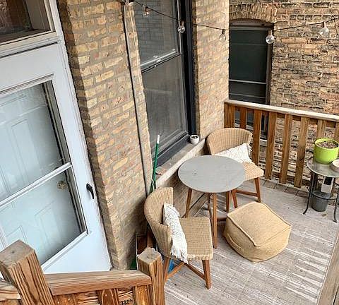 2nd image of 1634 N Wood St #2