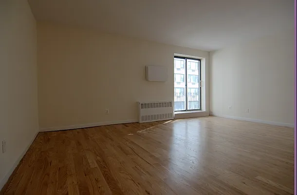 Rented by MNS | media 8