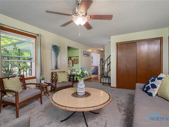 4th image of 1111 Kurtz St
